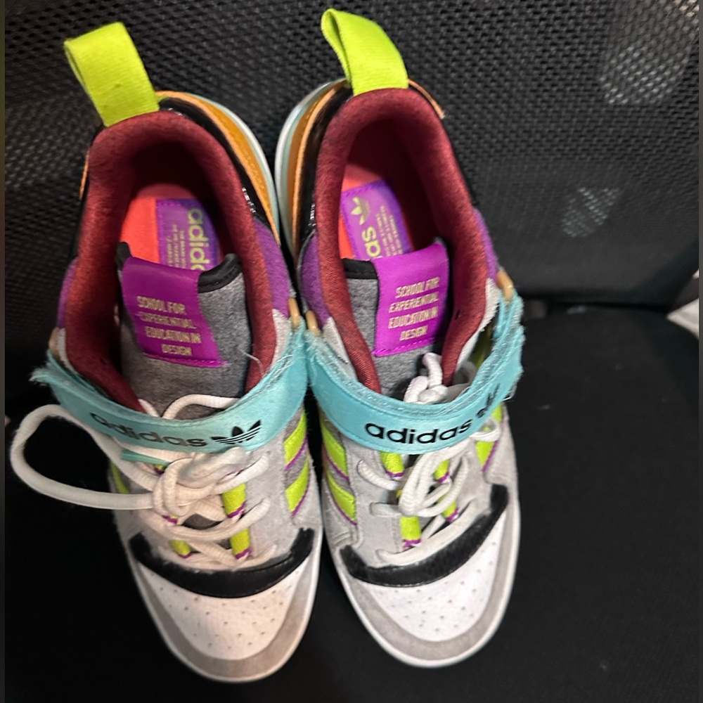 Adidas Sporty Trendy Shoes